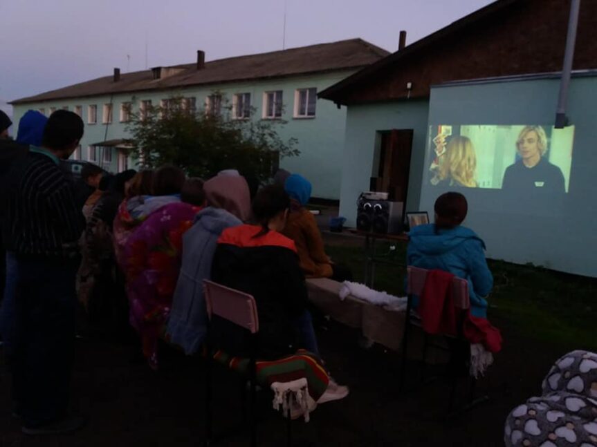 Кіно під відкритим небом!